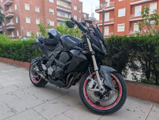 Kawasaki Z1000 Negra