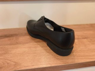 Zapato vestir negro con cordones