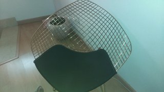 Sillón Diamond Bertoia Réplica Negro/Dorado