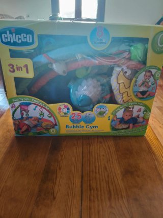 Gimnasio Bebé Chicco 3 en 1, prácticamente nuevo.