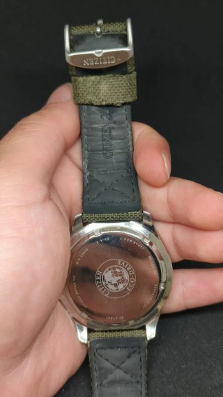 Citizen Eco-Drive Militar Verde AW1410-32X