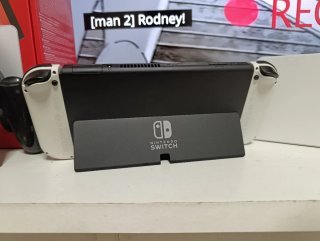 Nintendo Switch OLED + Accesorios