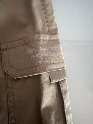 Pantalón niño Guess beige  Talla 16 años