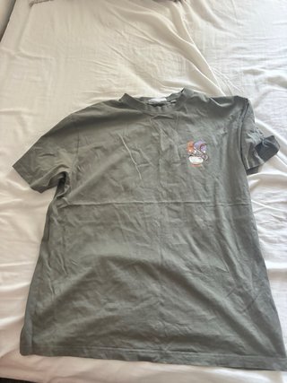 camiseta con estampado de ramen