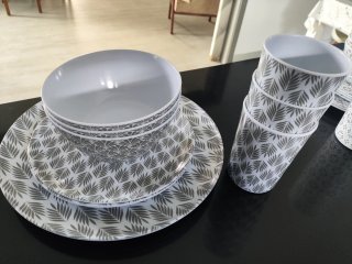 Set di stoviglie in melamina 24 pezzi