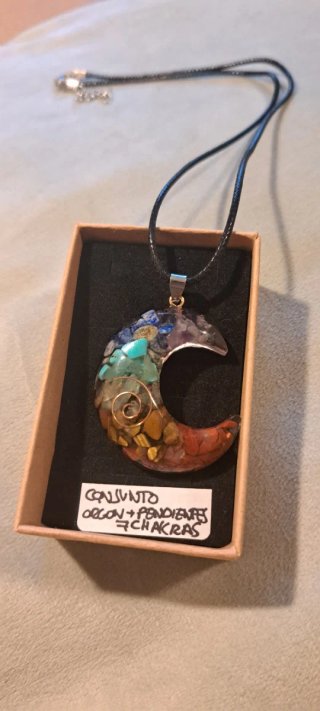 Conjunto orgonita colgante + pendientes 7 chakras
