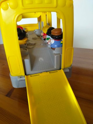 Autobús escolar Little People de Fisher Price