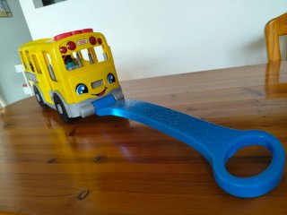 Autobús escolar Little People de Fisher Price