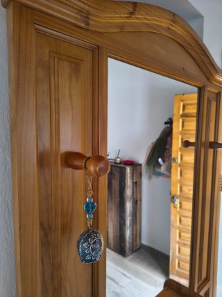 Consola de madera con espejo