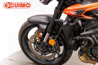 TRIUMPH SPEED TRIPLE