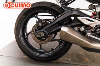 TRIUMPH SPEED TRIPLE