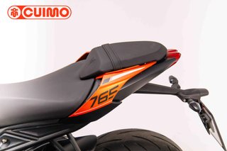 TRIUMPH SPEED TRIPLE