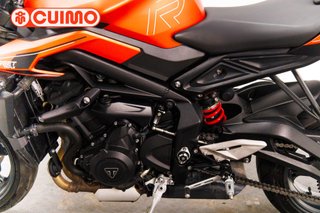 TRIUMPH SPEED TRIPLE