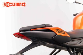 TRIUMPH SPEED TRIPLE
