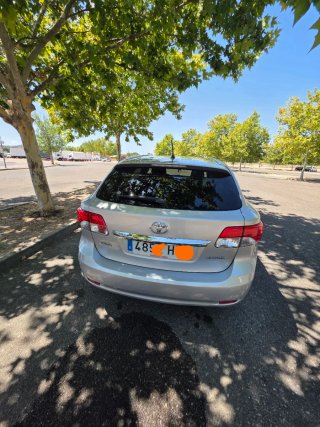Toyota Avensis 2011