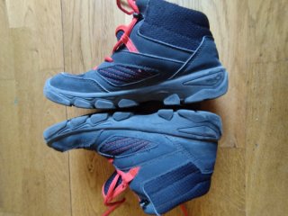 Botas montaña Quechua niño Talla 36