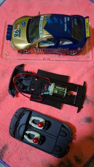 Renault Megane Kitcar Slot Ninco