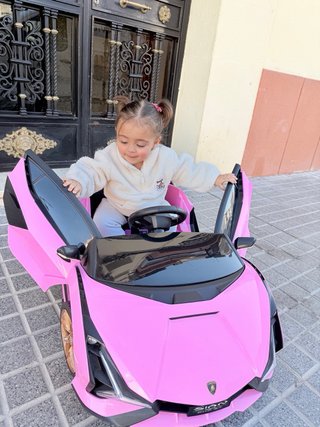 Coche eléctrico infantil rosa
