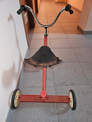 Triciclo giocattolo anni '60