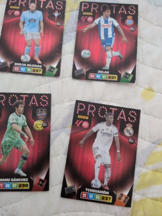 Cromos Adrenalyn 2025-2026 Protas