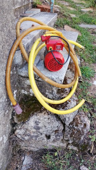 Bomba de agua/vino Rover 20ce