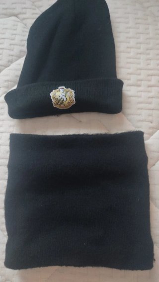 Gorro y braga Hufflepuff negros