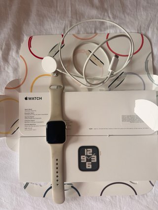 Apple Watch SE 2 GPS  Beige