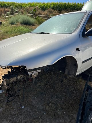 Aleta Izquierda Seat León 1