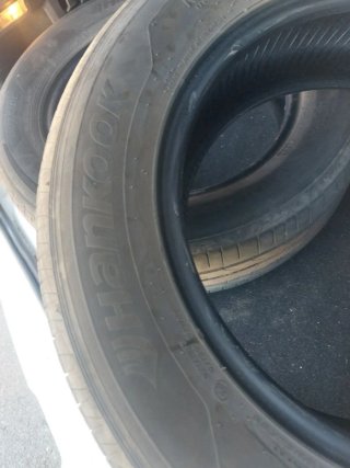 Neumáticos Hankook 205/60 R16 50% vida