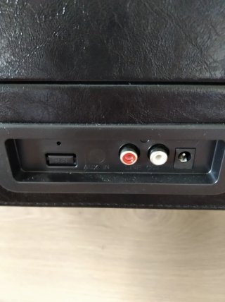 Tocadiscos Bluetooth Negro y Dorado
