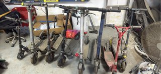 8 Patinetes Eléctricos Averiados