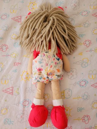 Muñeca de trapo La Nina como nueva