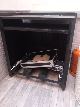 Mesa para controladora DJ