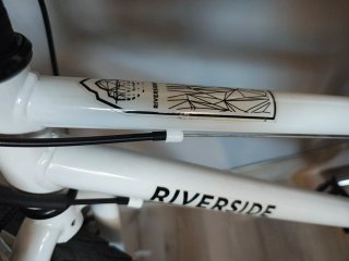 Bicicleta infantil RIVERSIDE blanca