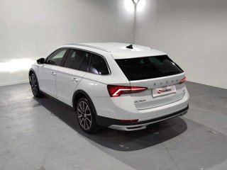 Skoda Octavia Combi 2.0 TDI Scout 4x4 DSG 147 kW (200 CV)