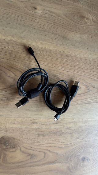PS4 (PlayStation 4) Negra + 3 mandos y Juegos