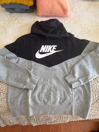 Sudadera Nike Negra y Gris Talla L chica