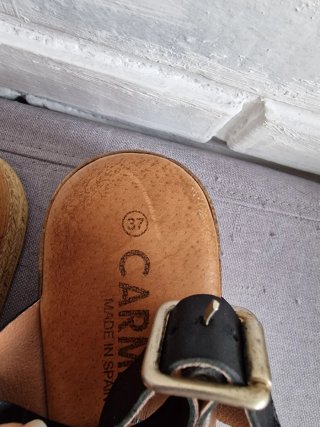 Sandalias Carmela Plataforma Cuña Negra