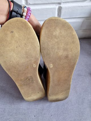 Sandalias Carmela Plataforma Cuña Negra