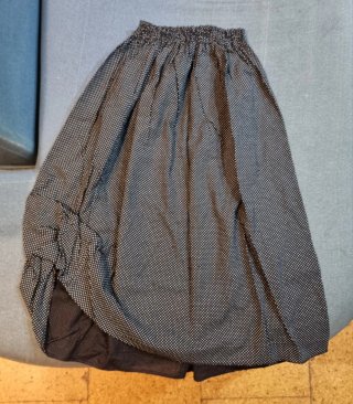 Traje neska lunares