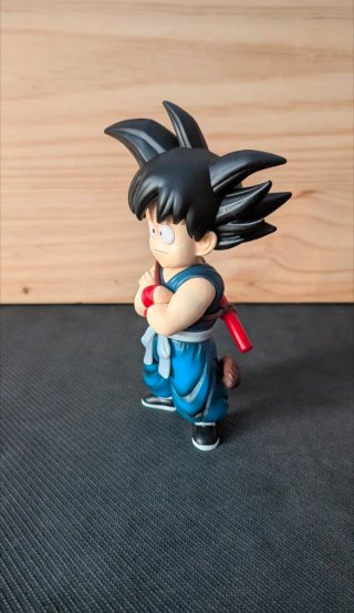 Figura Goku Joven Dragon Ball 15cm