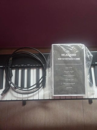 Teclado MIDI M-Audio Keystation 88 MK3 + Soporte