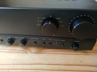 Amplificador Marantz PM50.