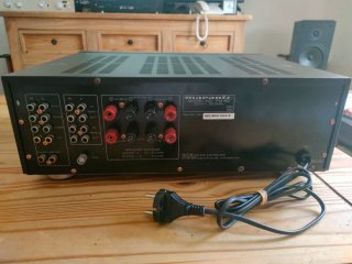 Amplificador Marantz PM50.