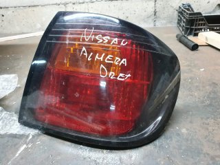 Faro trasero derecho Nissan Almera