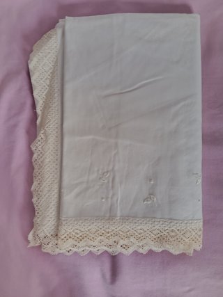 Juego sábana y almohadas encaje bolillos