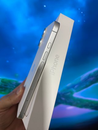 Iphone 17 de 256gb - White - Solo abierto