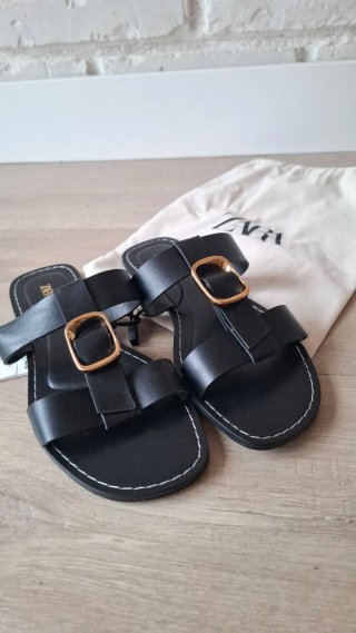 Sandalias de esta temporada de Zara sin estrenar