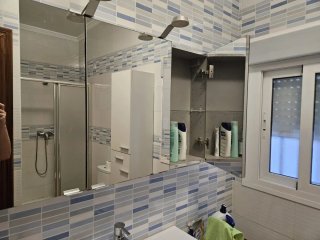Mueble espejo baño con apliques