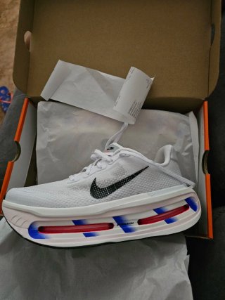 Nike Vomero Premium